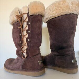 UGG Lace up Winter Boots (old style) - W9
